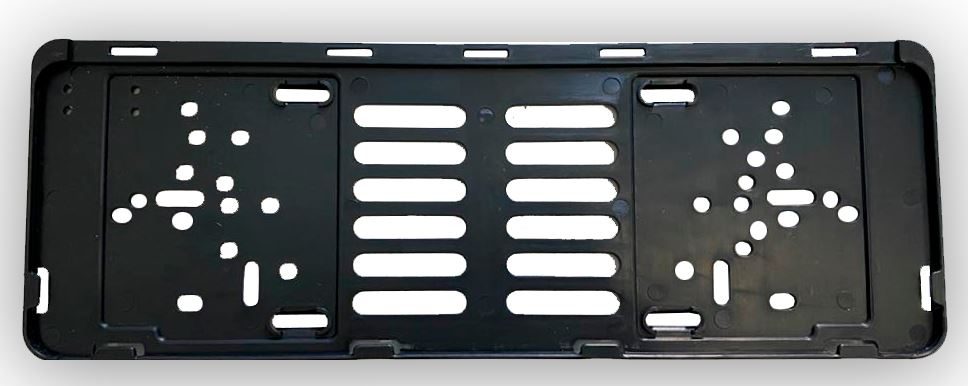 Suporte de placa Mercosul feito por injeção plástica automotiva.